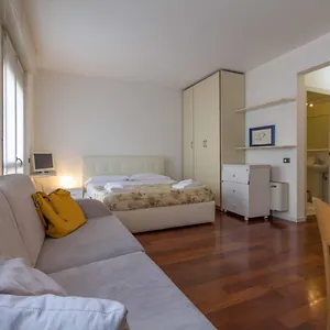 Appartamento Studio Roma 41 - Affitti Brevi Italia, Lecco